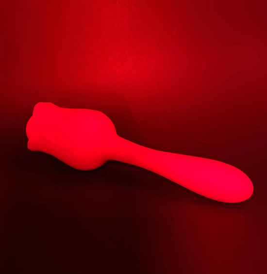 La Flor Dildo and Clitoral Sucker with 5 Sucking Pulsations and 10 Vibration Patterns
